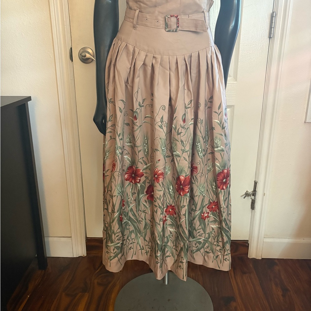 Chic Floral Embroidered A-Line Skirt
